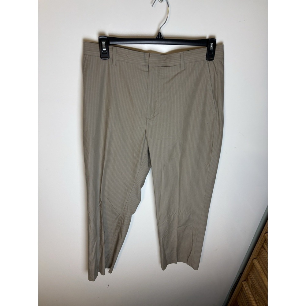 Banana Republic Men's Classic Fit Beige Chino Pant Size 35/32 NWT